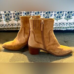 J Crew Women’s  Size 9 Chic Sueded Western Boots in Rich Toffee, EUC